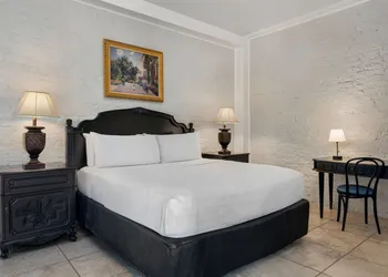 Chateau Hotel hotel thumbnail 8