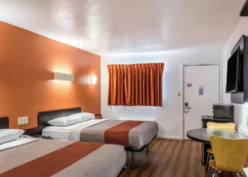 Motel 6 Baltimore, MD hotel thumbnail 5