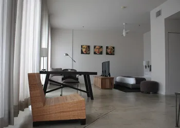 Loft 523 New Orleans hotel thumbnail 6