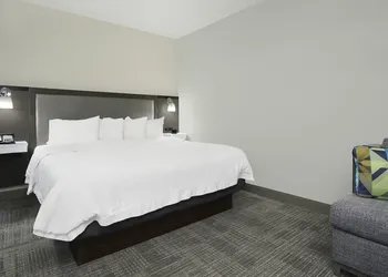 Hampton Inn Hagerstown-I-81 hotel thumbnail 3
