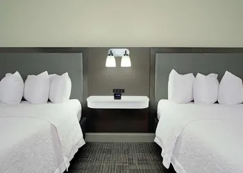 Hampton Inn Hagerstown-I-81 hotel thumbnail 7
