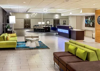 DoubleTree by Hilton Columbia hotel thumbnail 2