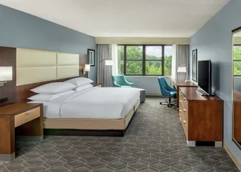 DoubleTree by Hilton Columbia hotel thumbnail 5