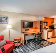 TownePlace Suites by Marriott Baltimore BWI Airport hotel detail image 7