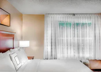 TownePlace Suites by Marriott Baltimore BWI Airport hotel thumbnail 8