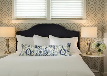 Brass Lantern Inn hotel thumbnail 8