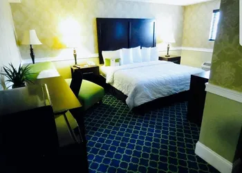 Rodeway Inn Logan International Airport hotel thumbnail 2