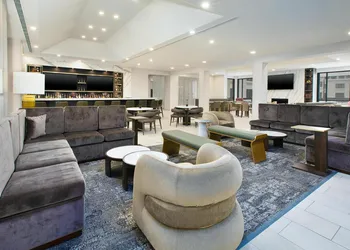 DoubleTree by Hilton Detroit Novi hotel thumbnail 4