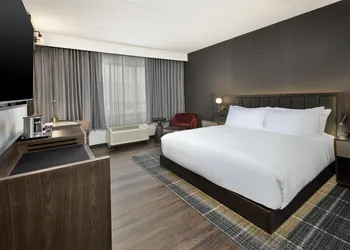 DoubleTree by Hilton Detroit Novi hotel thumbnail 8