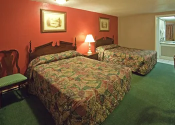Americas Best Value Inn Lansing hotel thumbnail 7