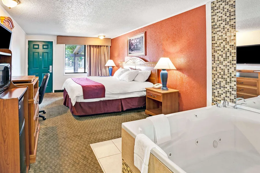 Knights Inn Sterling Heights hotel detail image 6