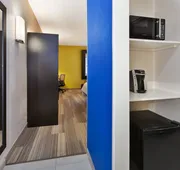 Holiday Inn Express Detroit-Warren by IHG hotel detail image 3
