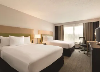 Country Inn & Suites by Radisson, Brooklyn Park - Brooklyn Center, MN hotel thumbnail 6