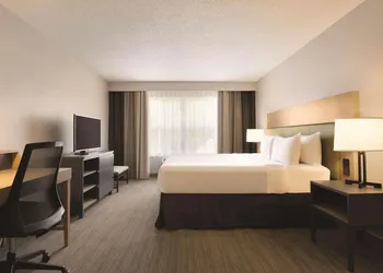 Country Inn & Suites by Radisson, Brooklyn Park - Brooklyn Center, MN hotel thumbnail 7