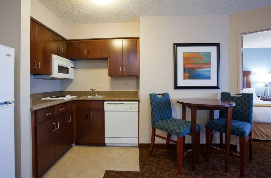 Holiday Inn Express Hotel & Suites St. Cloud by IHG hotel detail image 2