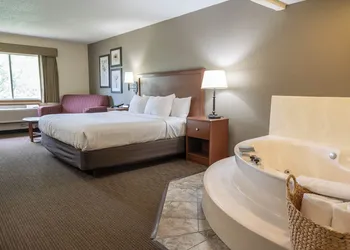 AmericInn by Wyndham Red Wing hotel thumbnail 6