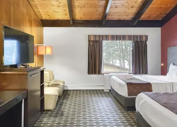 Americas Best Value Inn Hinckley hotel thumbnail 3