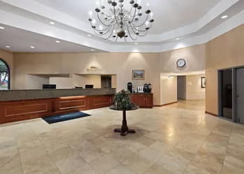 Baymont by Wyndham Shakopee hotel thumbnail 2