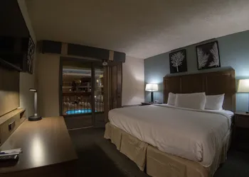 Baymont by Wyndham Shakopee hotel thumbnail 6