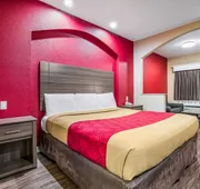 Econo Lodge Inn & Suites Horn Lake - Southhaven hotel detail image 3
