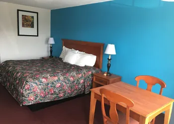 Twelve Oaks Inn hotel thumbnail 3