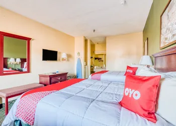 OYO Hotel Grenada West hotel thumbnail 8