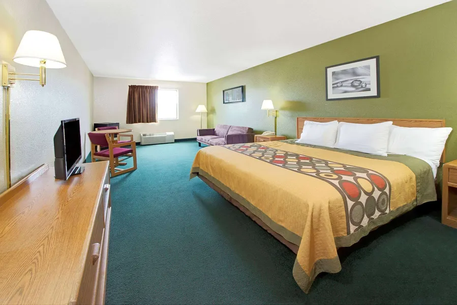 Super 8 by Wyndham Bonne Terre hotel detail image 6