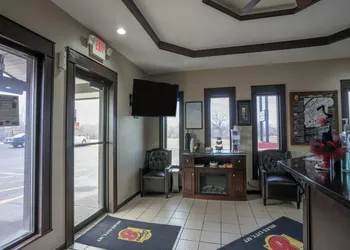 Super 8 by Wyndham Miles City hotel thumbnail 3
