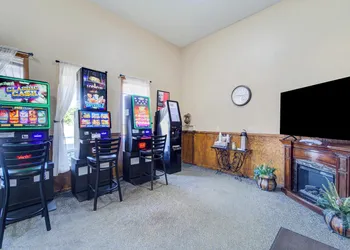 Capital O Amerihost Inn and Suites Kingdom City Hwy 54 MO hotel thumbnail 2