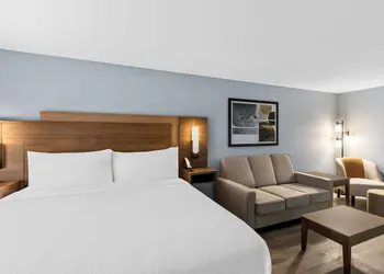 Best Western Plus Fenton hotel thumbnail 4