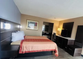 Residential Suites Blue Springs by Hotel O I 70 hotel thumbnail 8