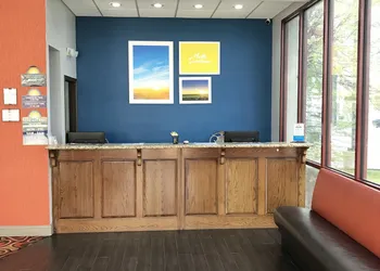 Days Inn by Wyndham Joplin hotel thumbnail 2