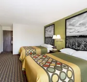 Super 8 by Wyndham Norfolk hotel detail image 3