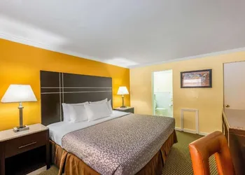 AC Lodge by Beach and Boardwalk hotel thumbnail 8