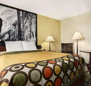 Super 8 by Wyndham Carlsbad hotel detail image 3