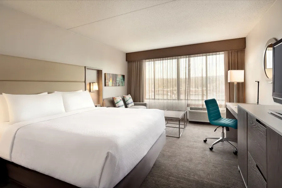 Crowne Plaza Englewood by IHG hotel detail image 6