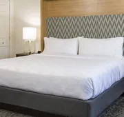 Holiday Inn Salem - I-93 at Exit 2 by IHG hotel detail image 5