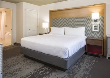 Holiday Inn Salem - I-93 at Exit 2 by IHG hotel thumbnail 7