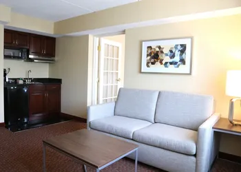 Holiday Inn Salem - I-93 at Exit 2 by IHG hotel thumbnail 8