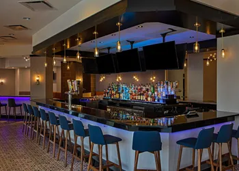 Sheraton Edison hotel thumbnail 2