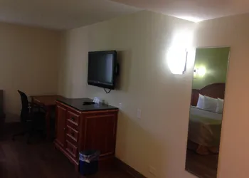 Red Carpet Inn New Brunswick hotel thumbnail 2