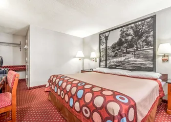 Super 8 by Wyndham North Bergen NJ/NYC Area hotel thumbnail 5