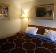 Auburn Inn hotel detail image 7