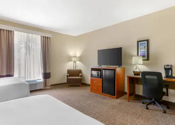 Comfort Inn & Suites Socorro hotel thumbnail 6