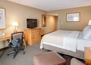 Days Hotel by Wyndham Toms River Jersey Shore hotel thumbnail 7