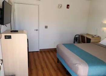 Motel 9 Las Cruces hotel thumbnail 5