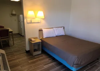 Motel 9 Las Cruces hotel thumbnail 6