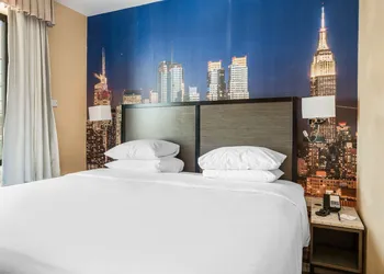 Knights Inn Brooklyn Sunset Park hotel thumbnail 8