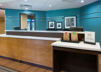 Hampton Inn White Plains/Tarrytown hotel thumbnail 2