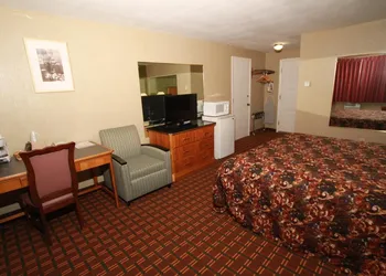 Budget Inn - Syracuse Airport hotel thumbnail 8